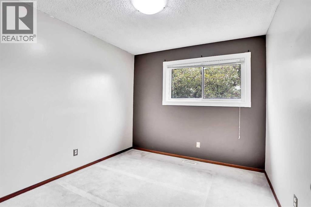 Single Family House 4 Level for Sale in  Rundlemere Road NE Rundle Calgary 
