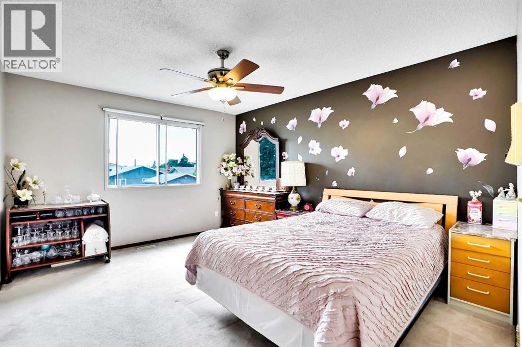 Single Family House 4 Level for Sale in  Rundlemere Road NE Rundle Calgary 