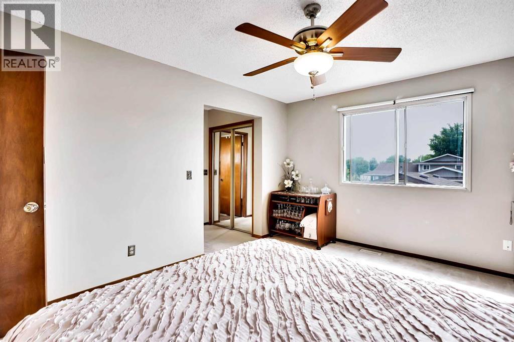 Single Family House 4 Level for Sale in  Rundlemere Road NE Rundle Calgary 