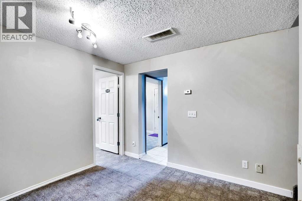 Single Family House 4 Level for Sale in  Rundlemere Road NE Rundle Calgary 