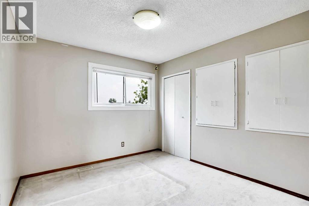 Single Family House 4 Level for Sale in  Rundlemere Road NE Rundle Calgary 