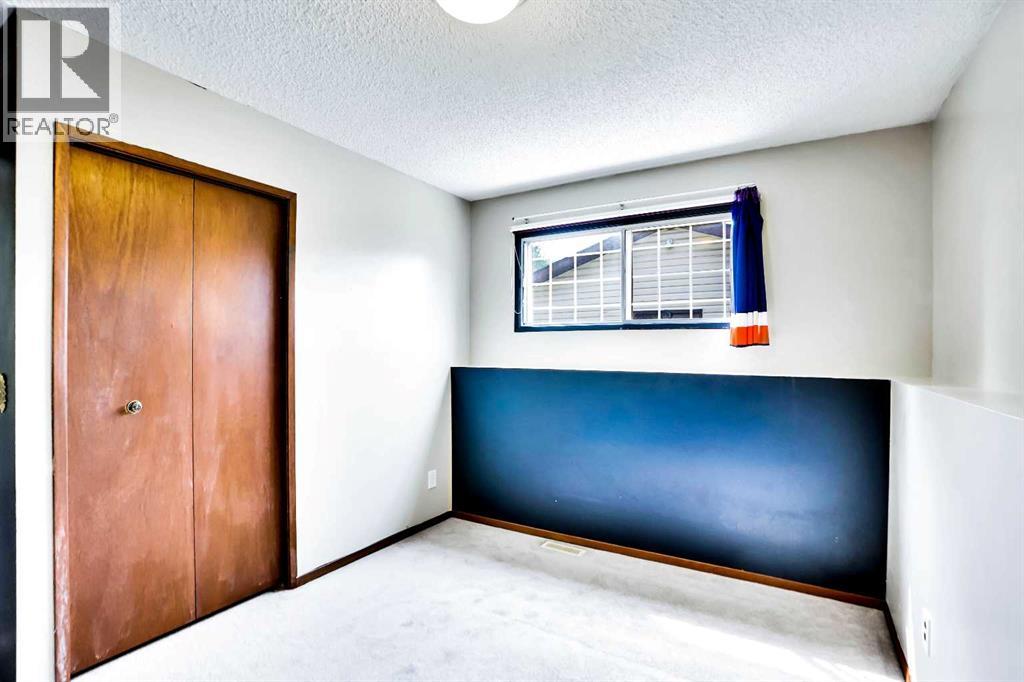 Single Family House 4 Level for Sale in  Rundlemere Road NE Rundle Calgary 