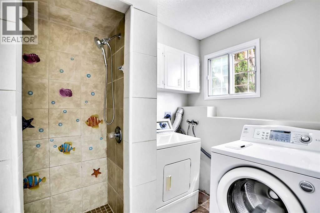 Single Family House 4 Level for Sale in  Rundlemere Road NE Rundle Calgary 