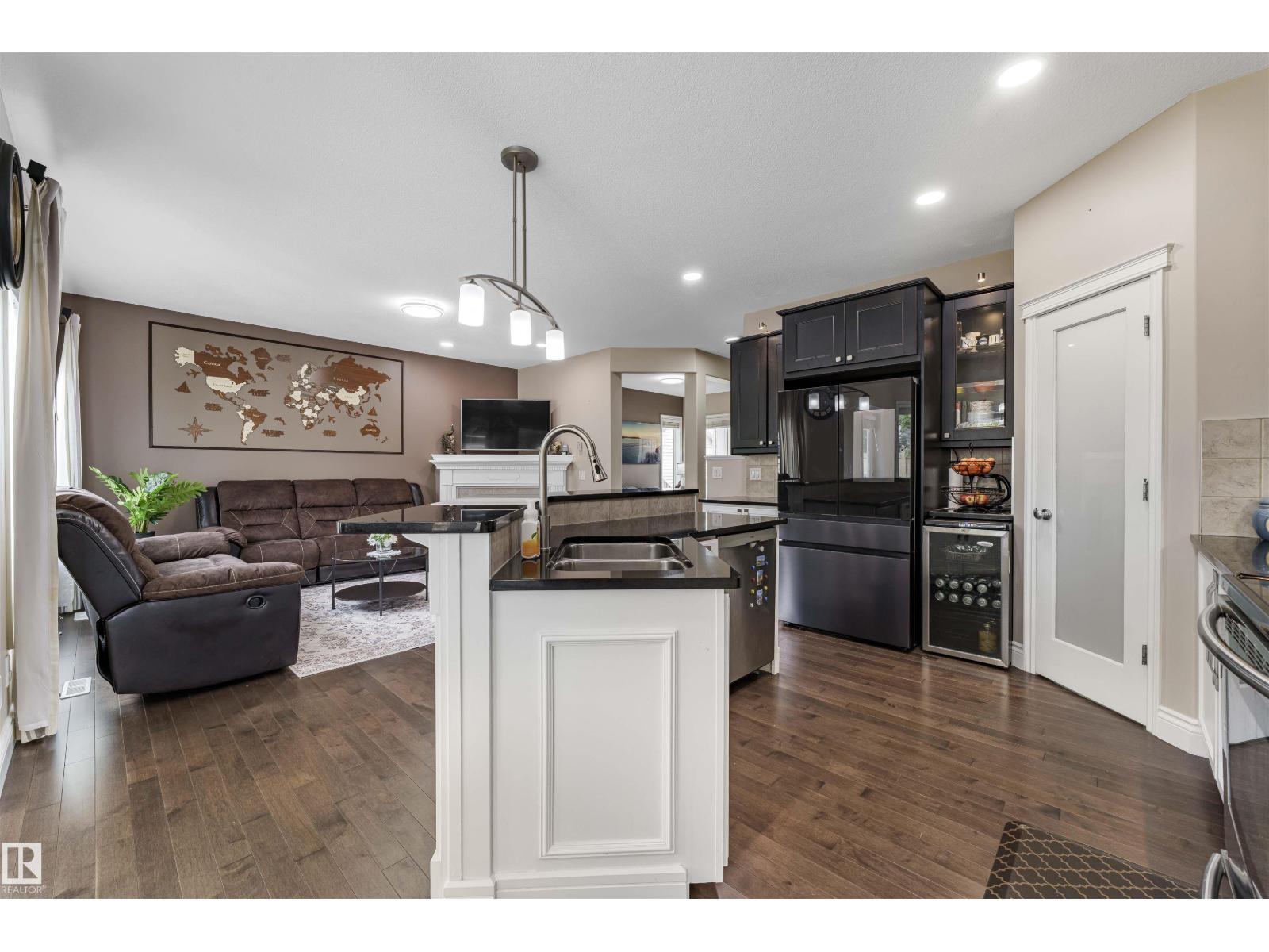 Photo 17 of 1705 63 A Street Sw, Edmonton AB