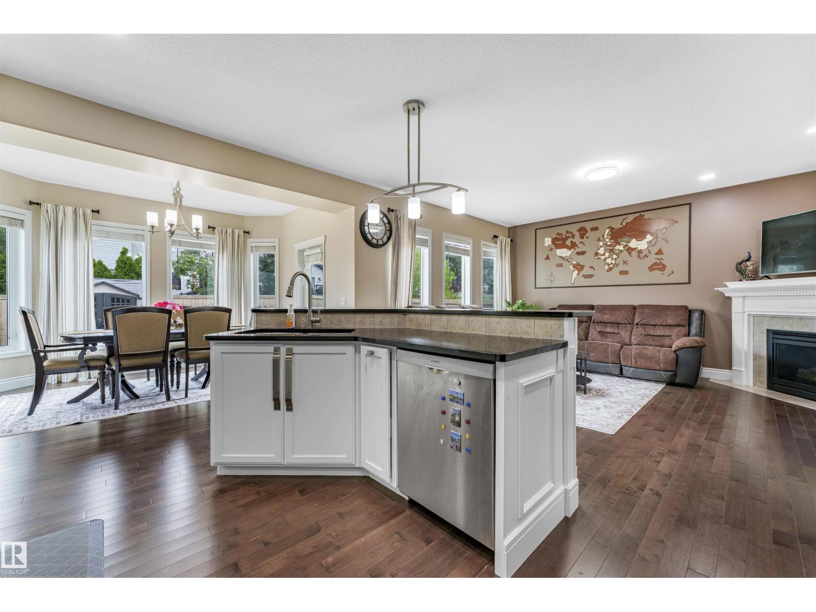 Photo 19 of 1705 63 A Street Sw, Edmonton AB