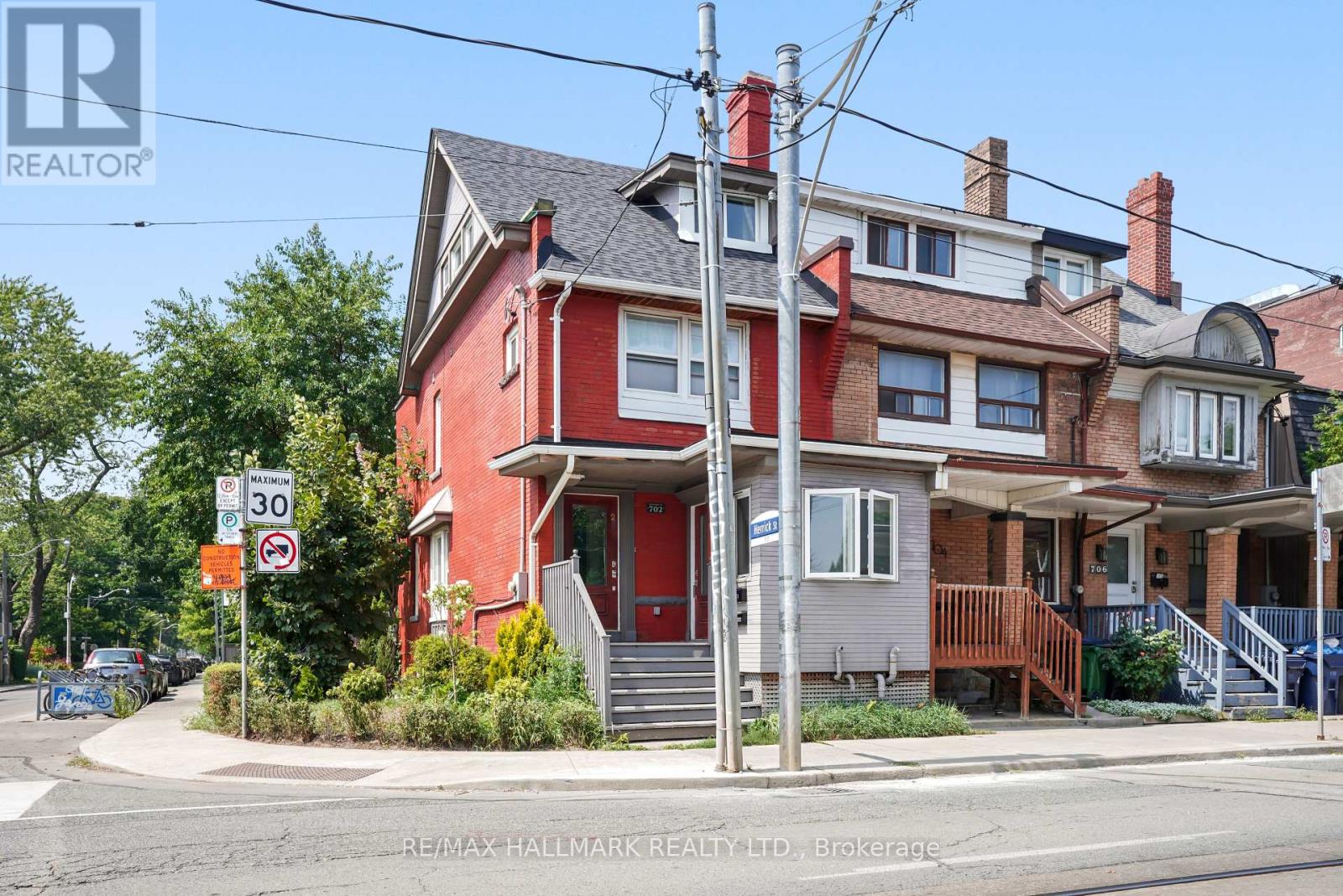 Photo 1 of Unit 2 702 Bathurst Street, Toronto ON