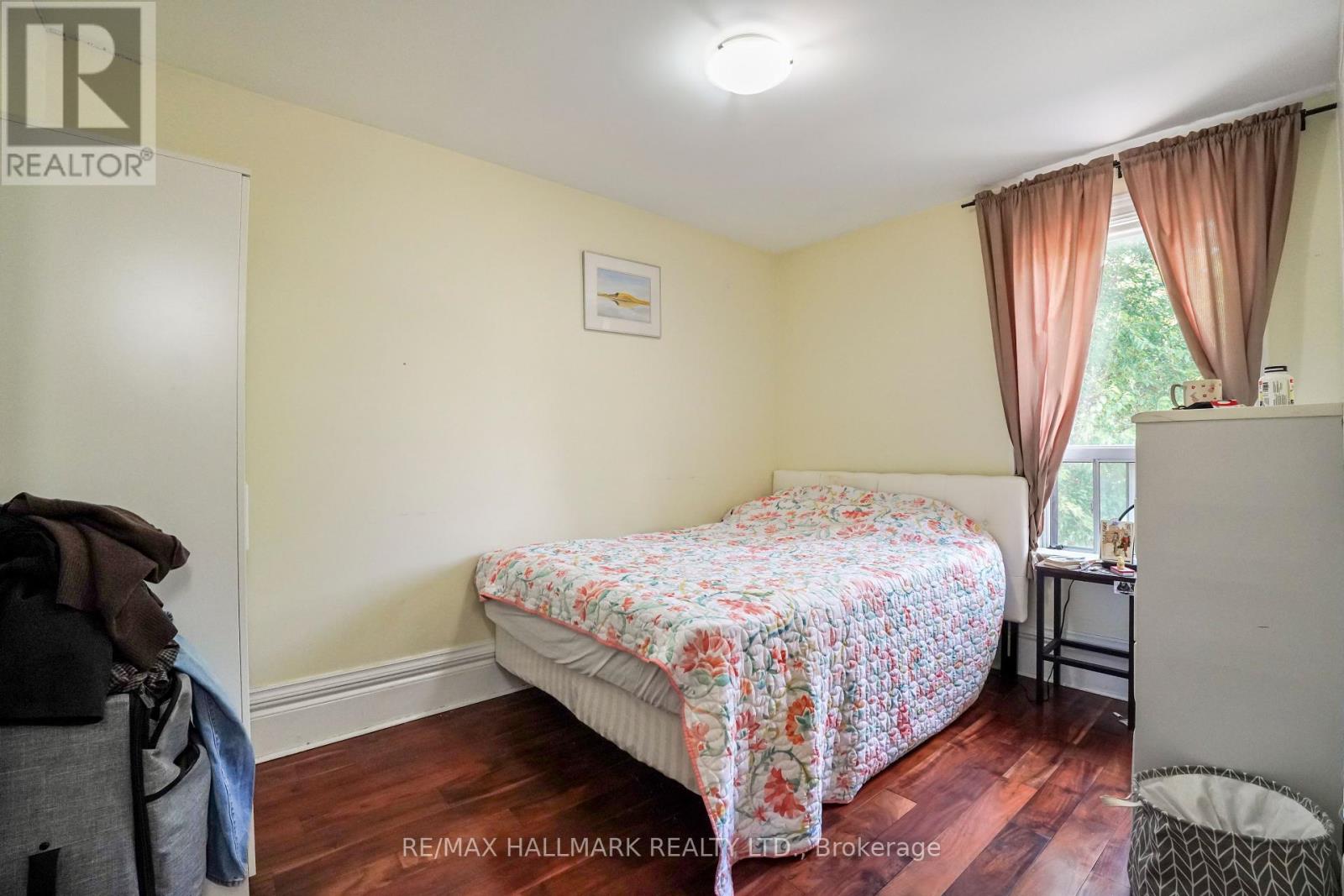 Photo 6 of Unit 2 702 Bathurst Street, Toronto ON