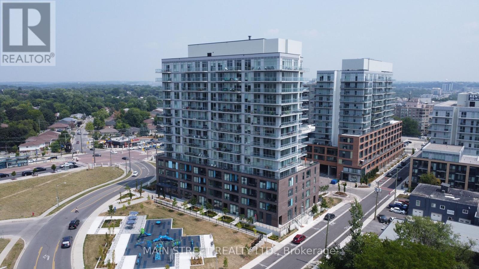 Photo 1 of 1506 185 Deerfield Road, Newmarket ON
