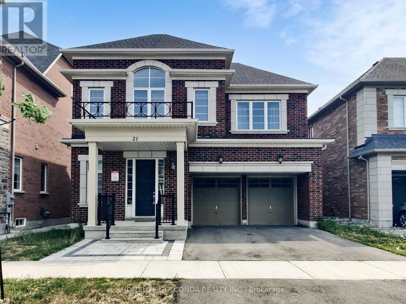 Photo 1 of 21 Planet Street, Richmond Hill ON