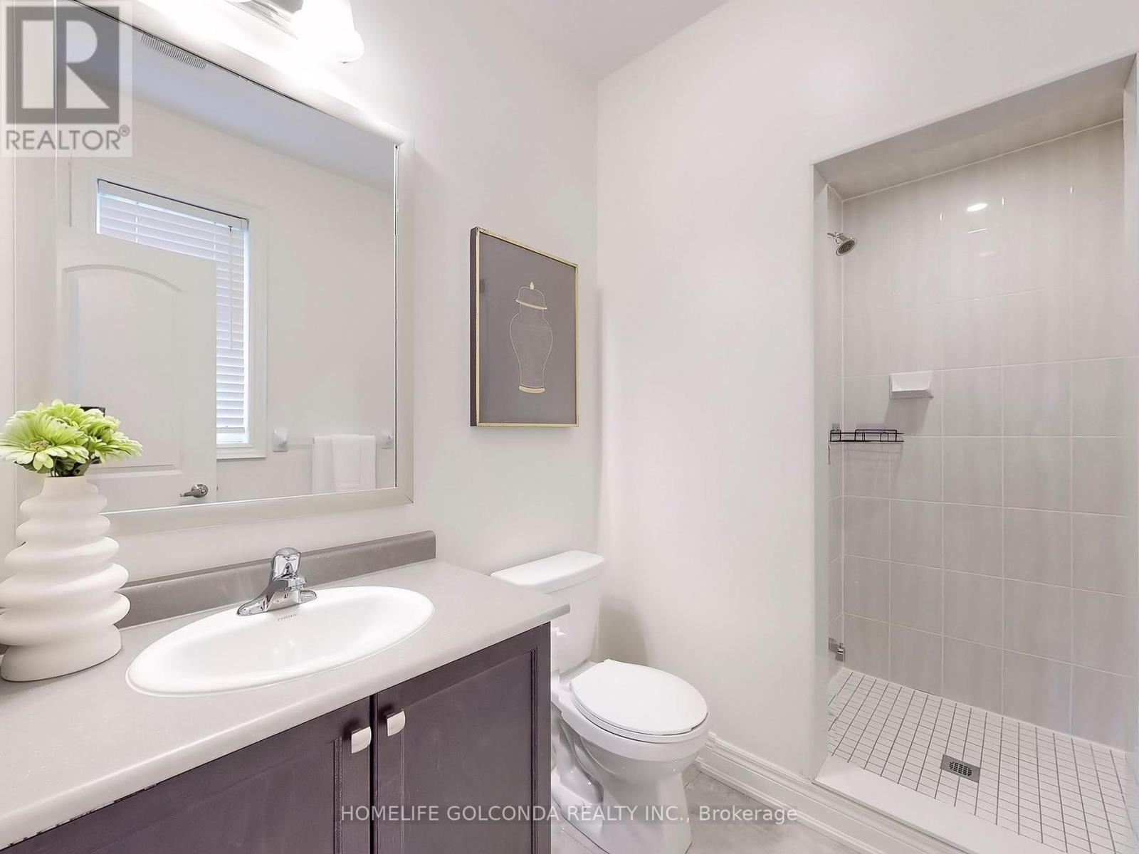 Photo 29 of 21 Planet Street, Richmond Hill ON