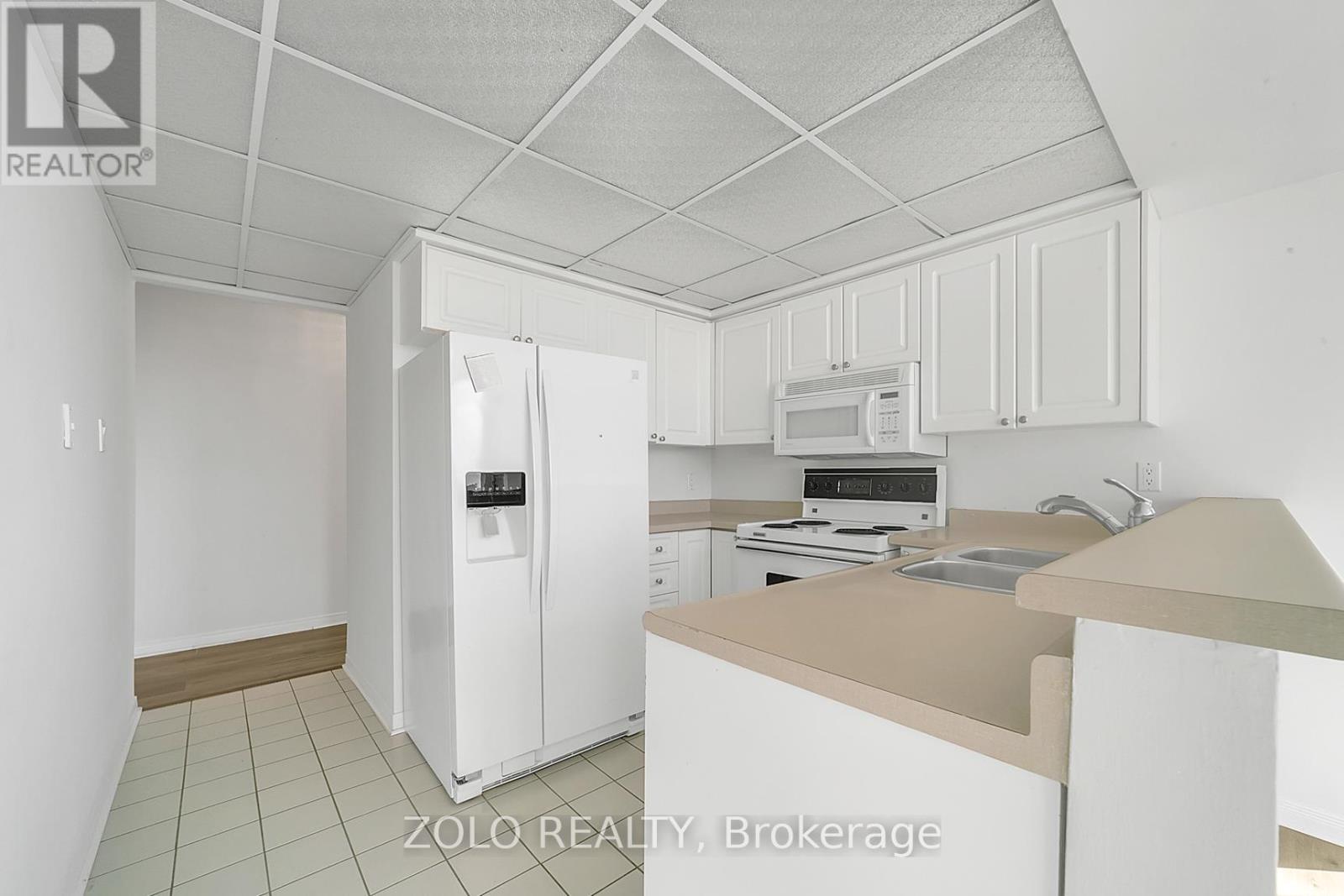 Photo 41 of 819 309 Major Mackenzie Drive E, Richmond Hill ON