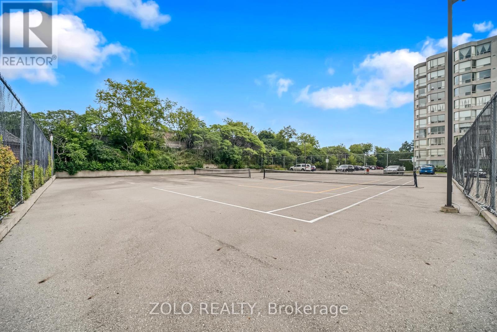 Photo 6 of 819 309 Major Mackenzie Drive E, Richmond Hill ON