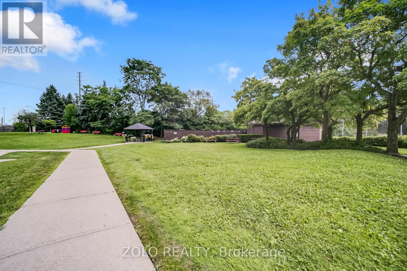 Photo 26 of 819 309 Major Mackenzie Drive E, Richmond Hill ON