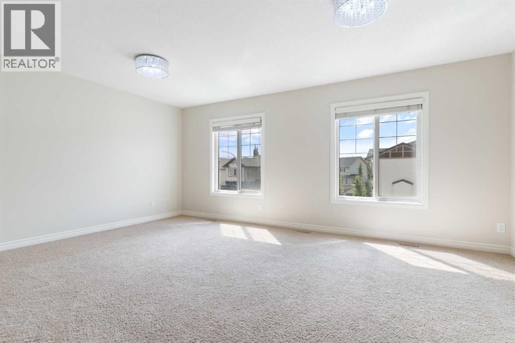 Photo 27 of 141 Sherwood Heights Nw, Calgary AB