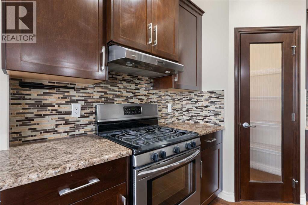 Photo 14 of 141 Sherwood Heights Nw, Calgary AB