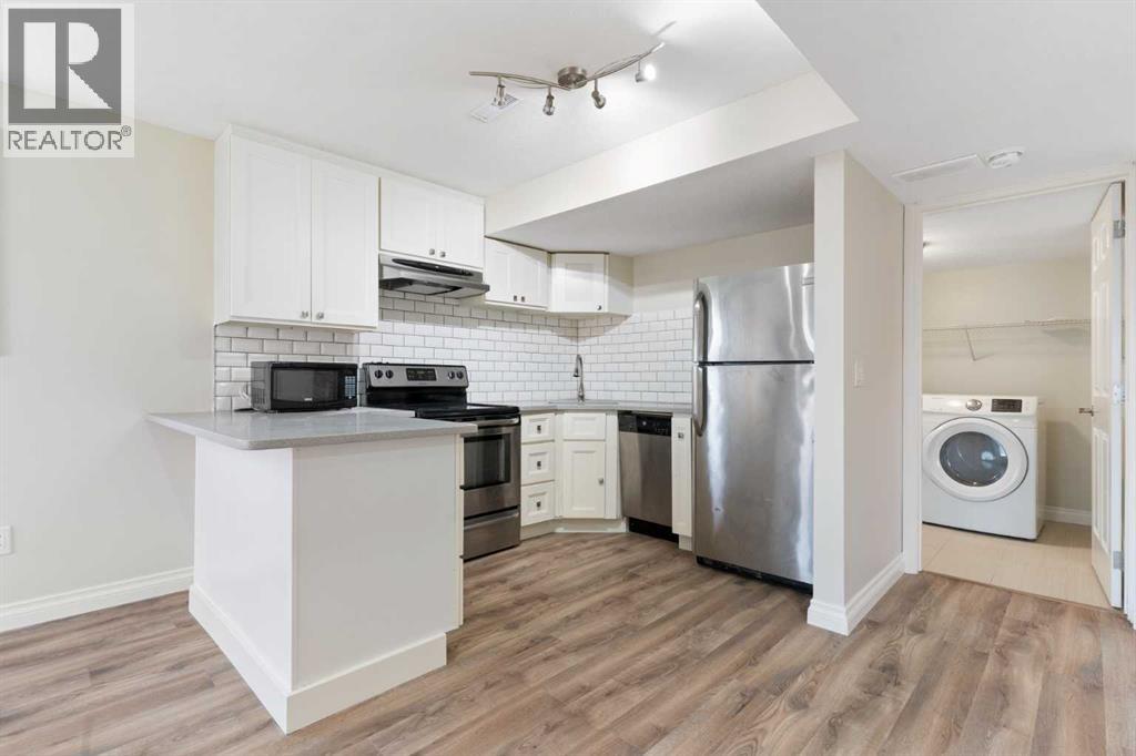 Photo 34 of 141 Sherwood Heights Nw, Calgary AB