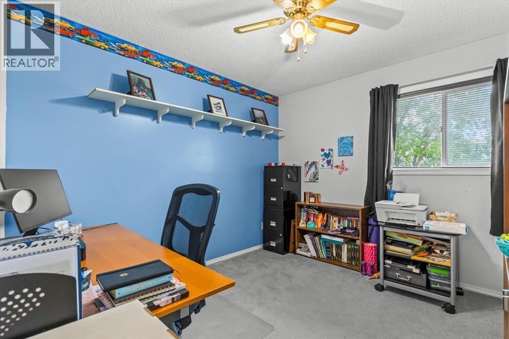 Single Family House Bungalow for Sale in   Avenue SE Belvedere Calgary 