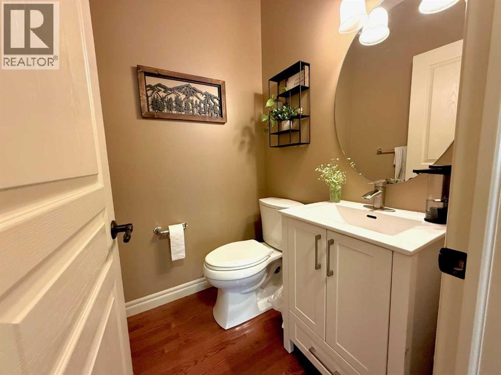 Photo 25 of 215 Hawkmere Road, Chestermere AB