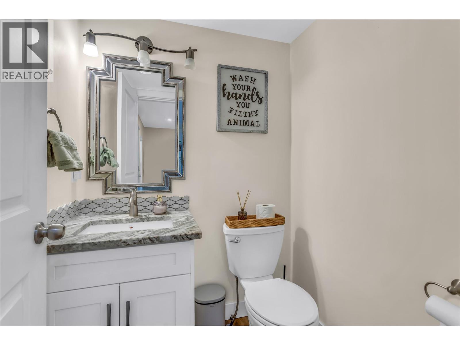 2621 Salmon River Road, Salmon Arm