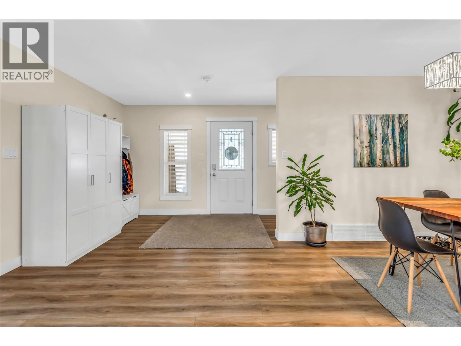 2621 Salmon River Road, Salmon Arm