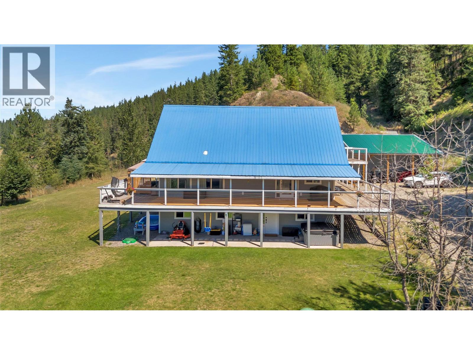 2621 Salmon River Road, Salmon Arm