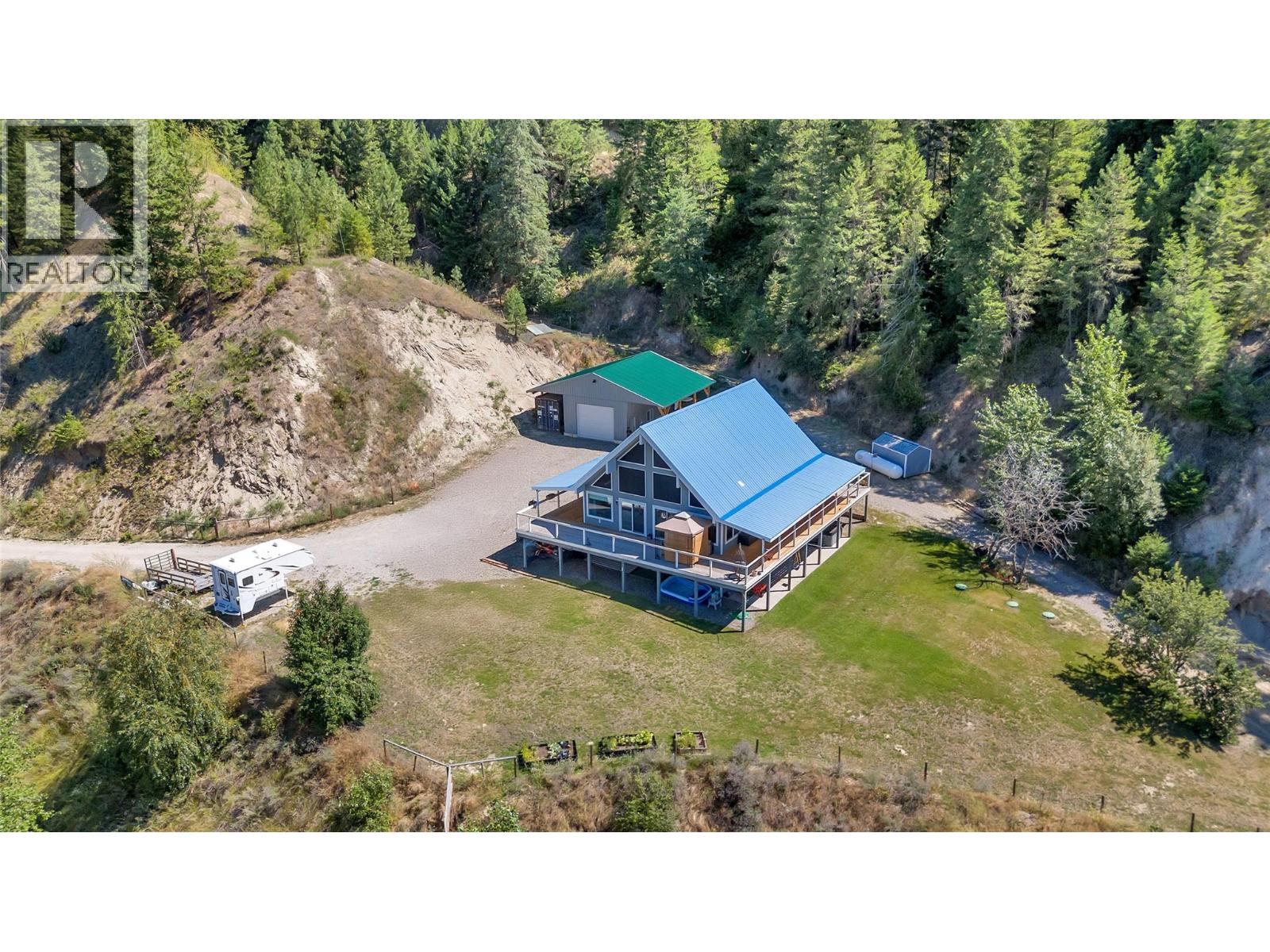 2621 Salmon River Road, Salmon Arm