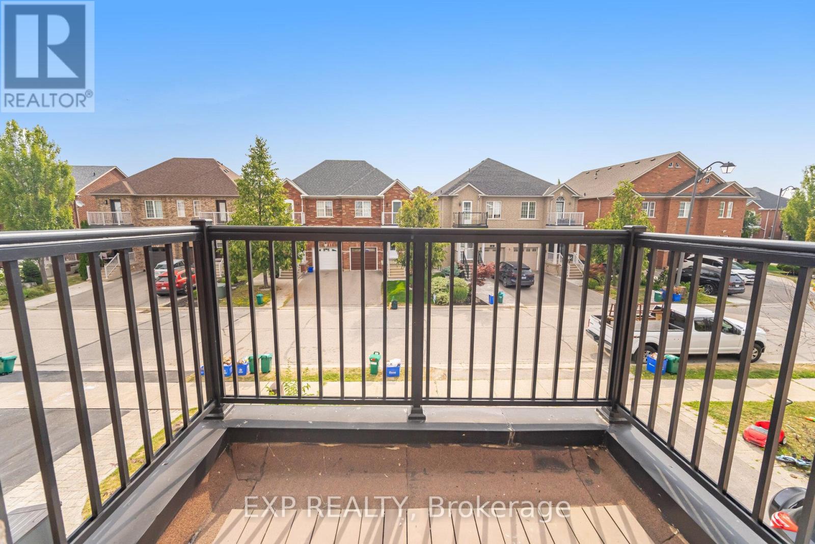 Photo 38 of 32 Arco Circle, Vaughan ON