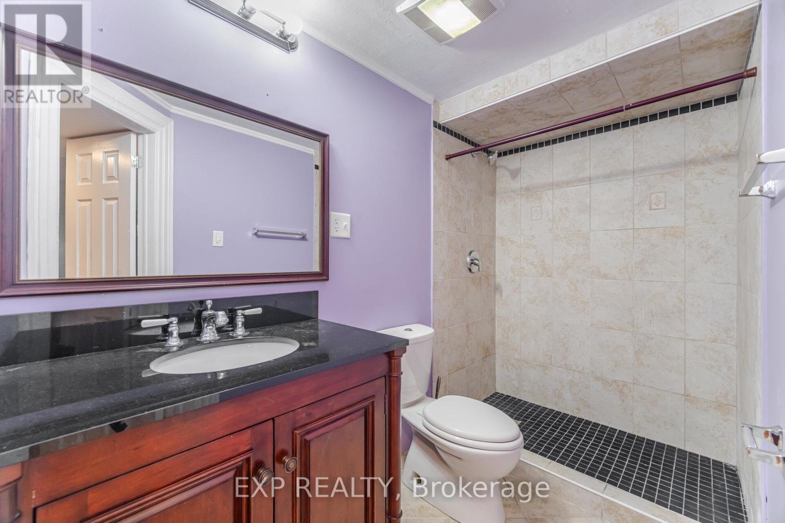 Photo 29 of 32 Arco Circle, Vaughan ON