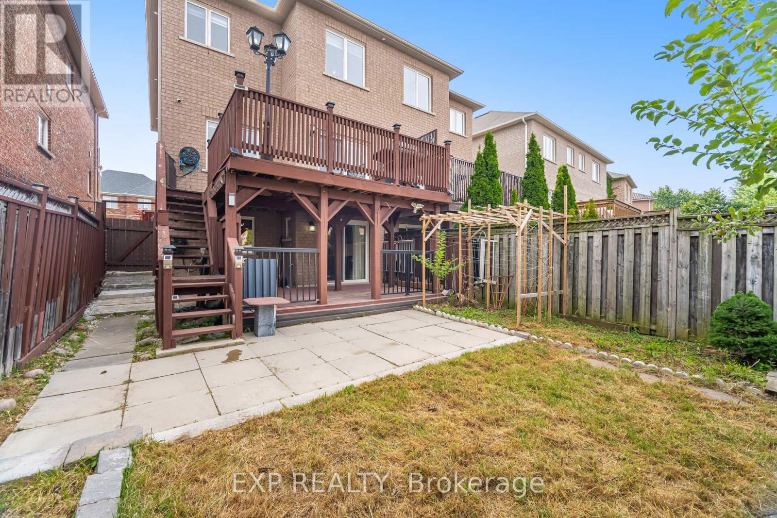 Photo 35 of 32 Arco Circle, Vaughan ON
