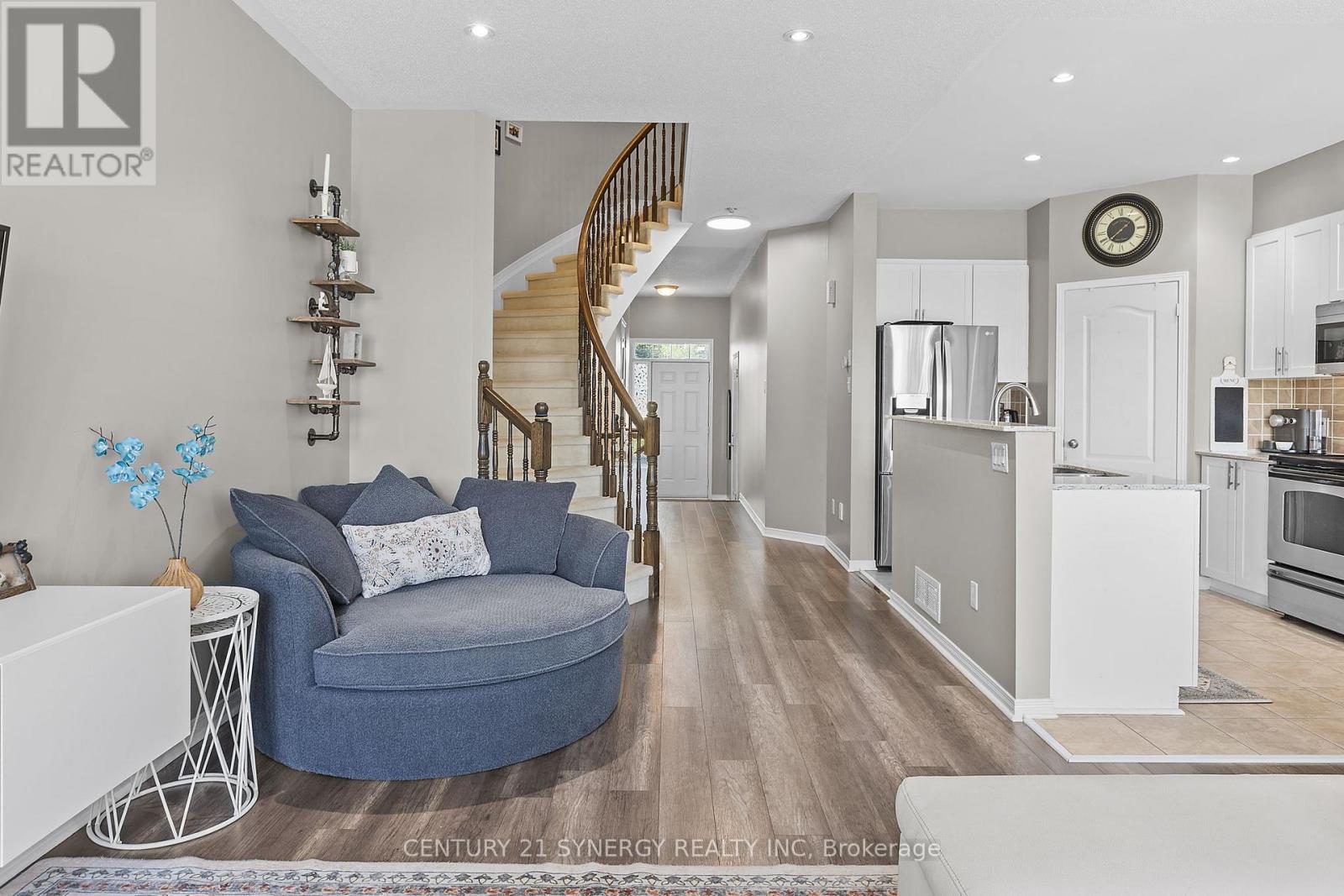 Photo 14 of 1790 Plainridge Crescent, Ottawa ON