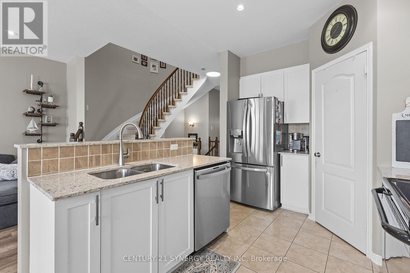 Photo 15 of 1790 Plainridge Crescent, Ottawa ON