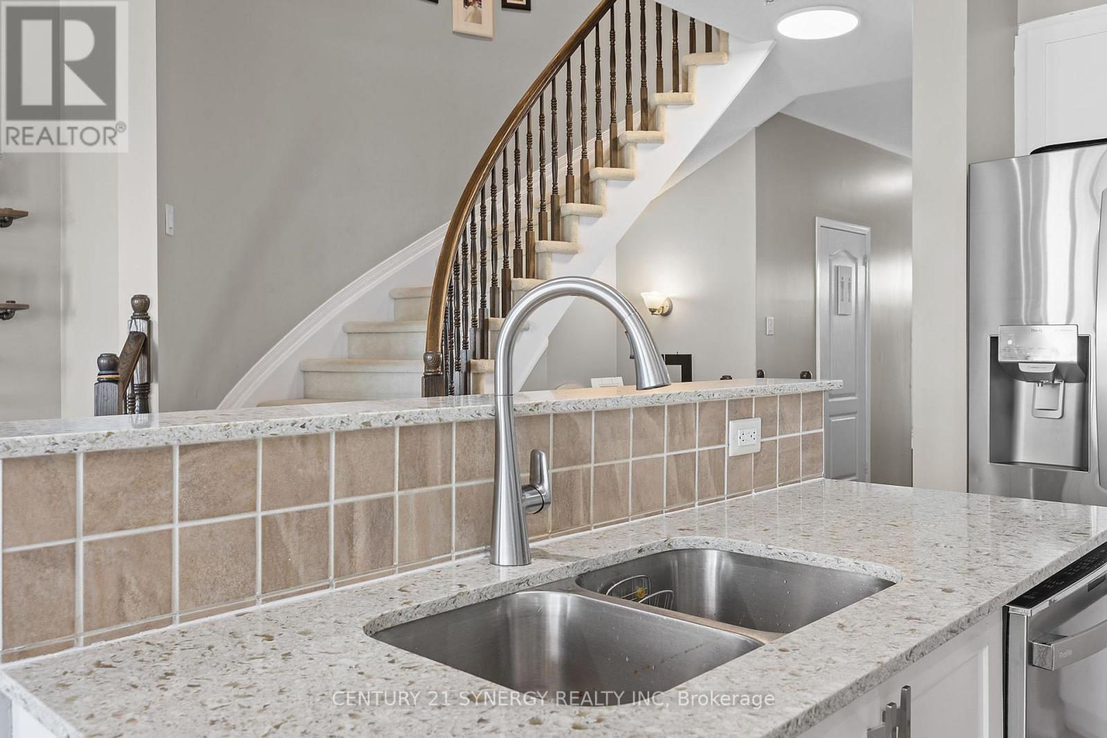 Photo 16 of 1790 Plainridge Crescent, Ottawa ON