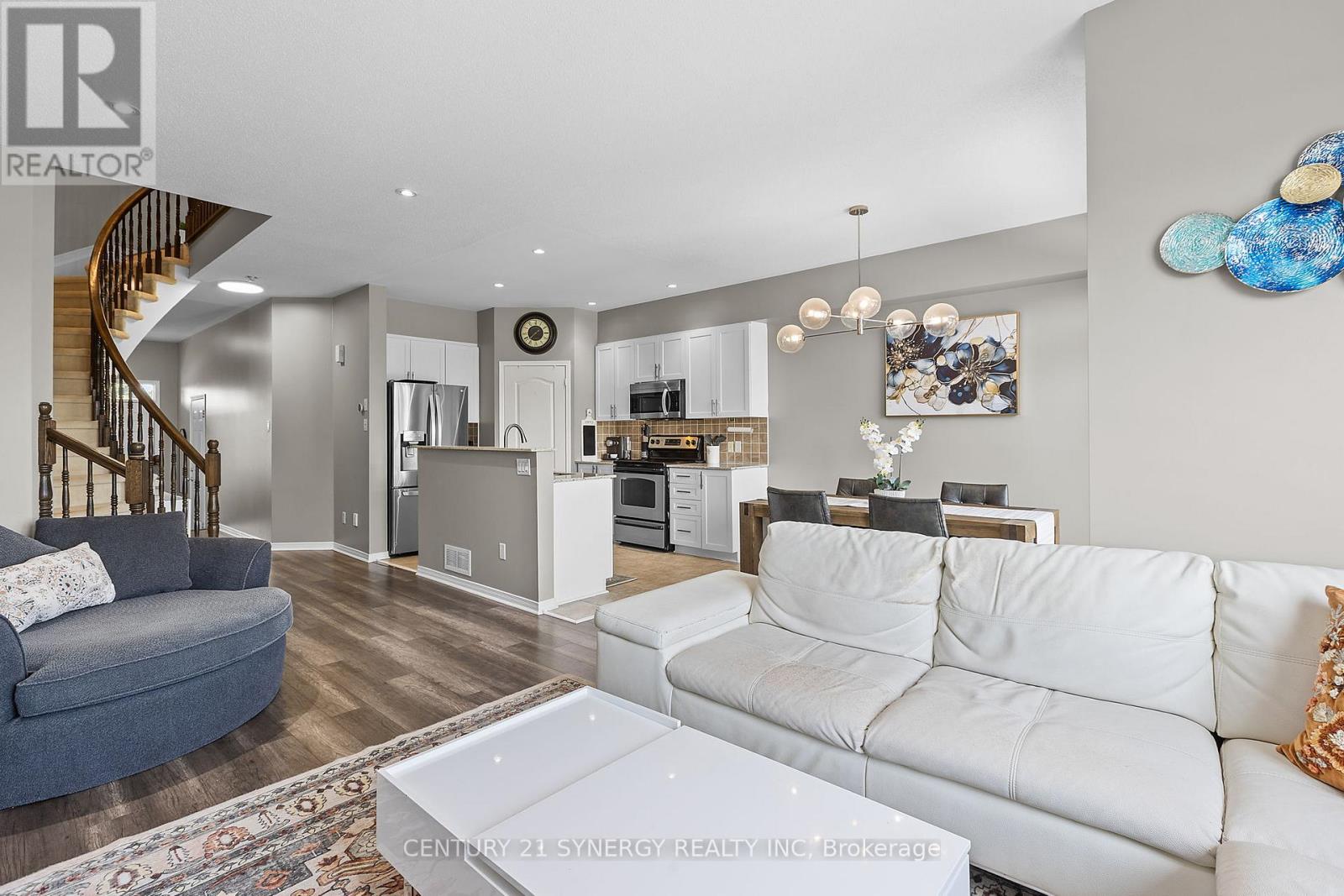 Photo 9 of 1790 Plainridge Crescent, Ottawa ON