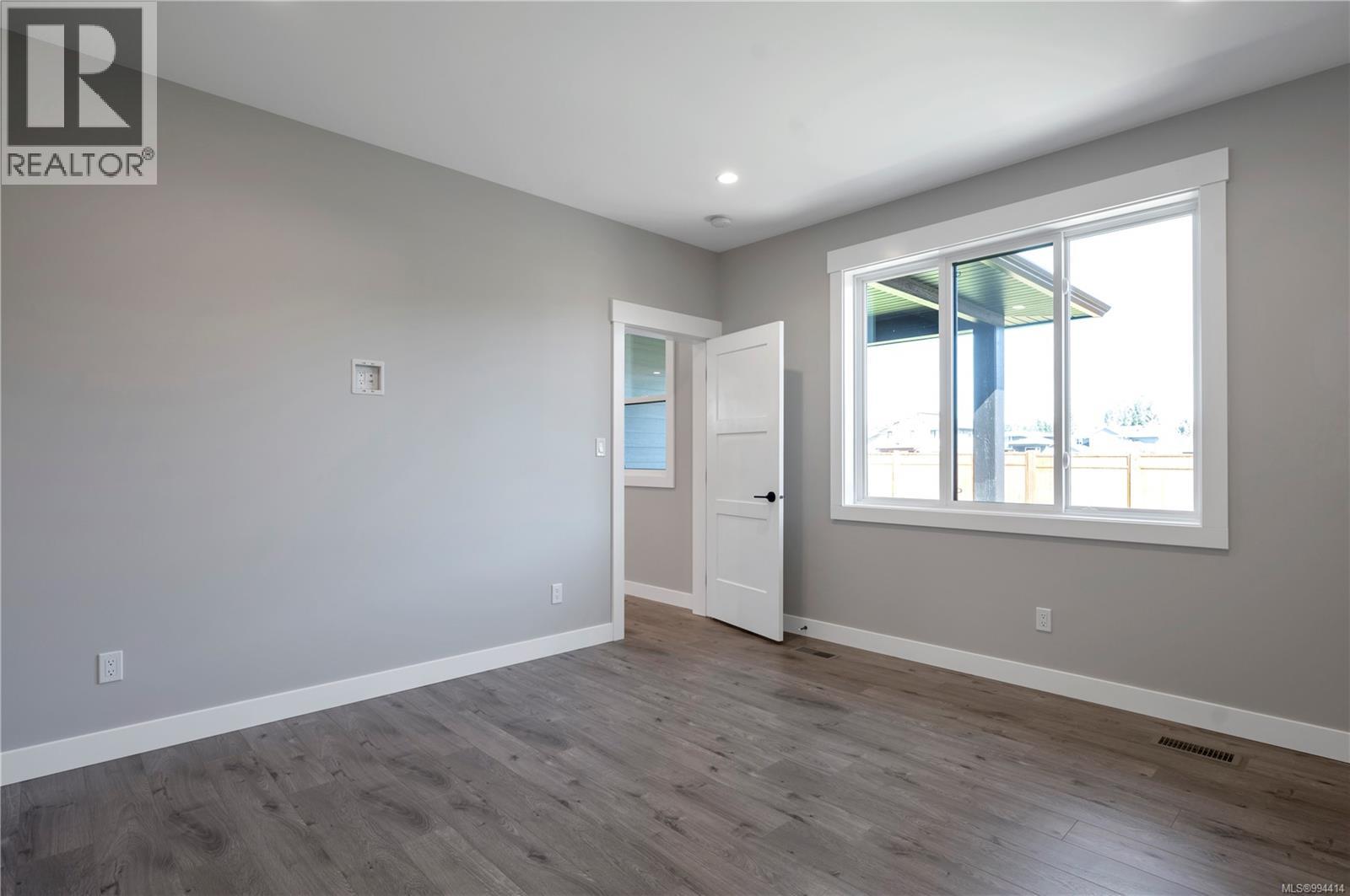 766 Sitka St, Campbell River