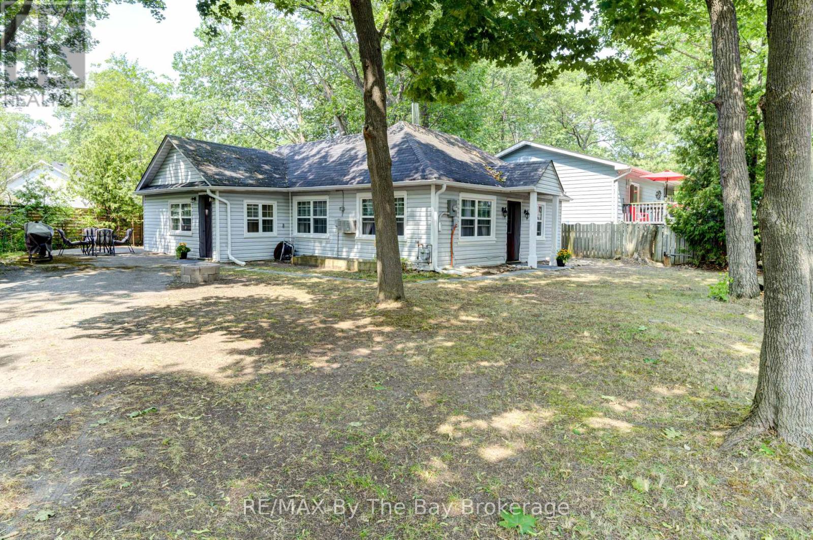 Photo 1 of 110 24th Street N, Wasaga Beach ON