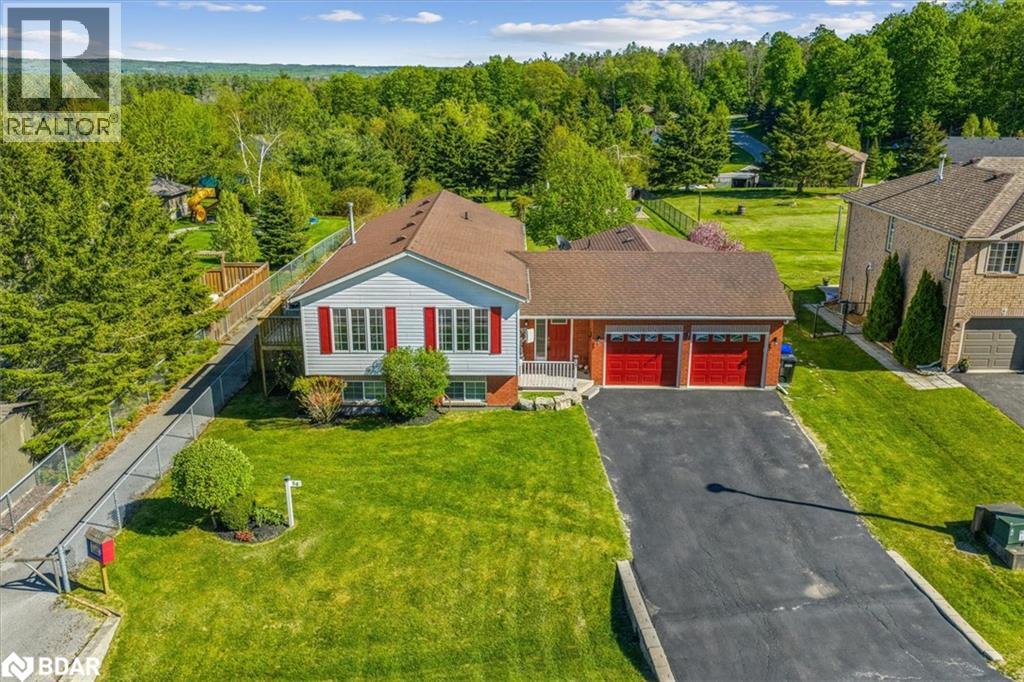 Photo 47 of 54 Marlow Circle, Hillsdale ON