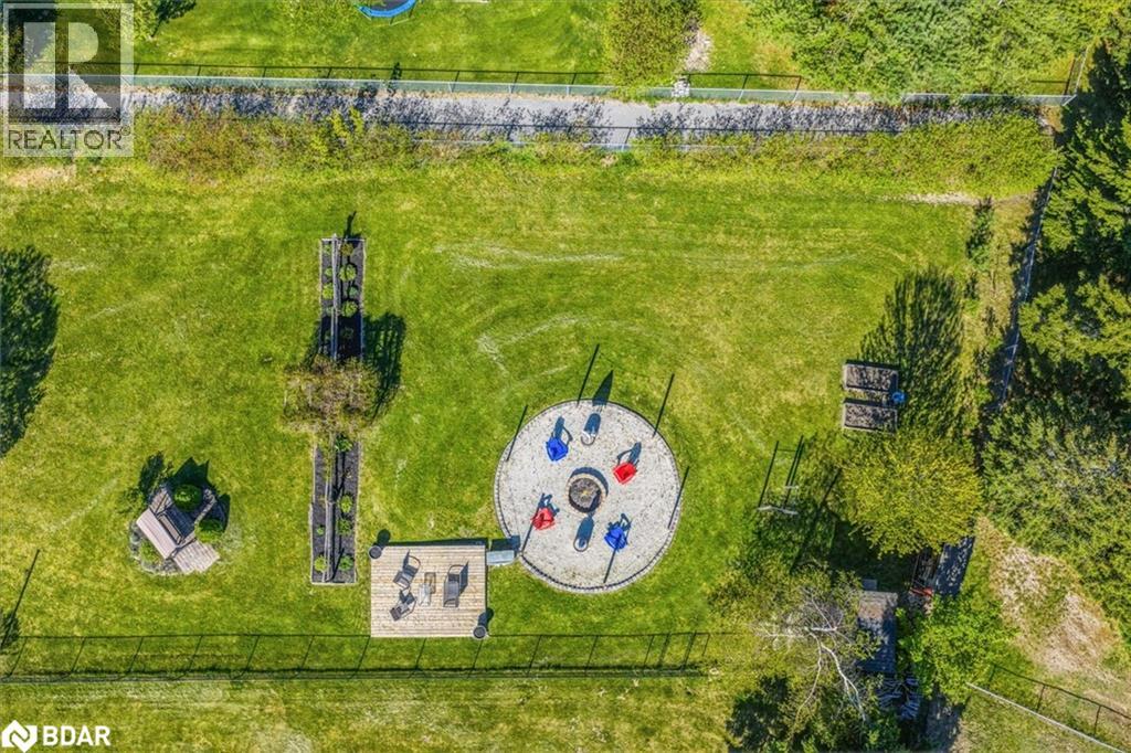 Photo 44 of 54 Marlow Circle, Hillsdale ON