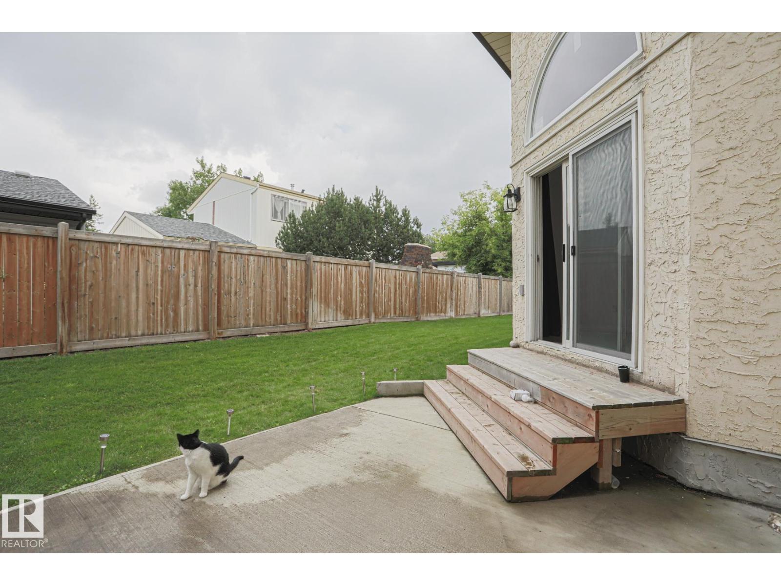 Photo 37 of 23 3811 85 St Nw, Edmonton AB