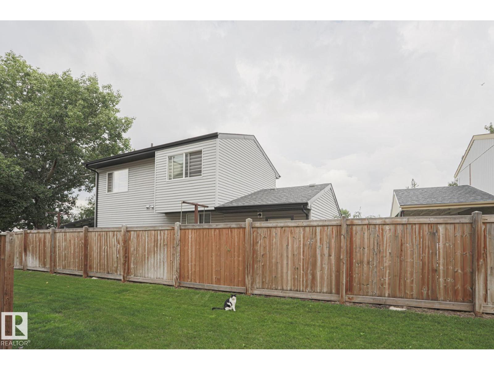 Photo 41 of 23 3811 85 St Nw, Edmonton AB