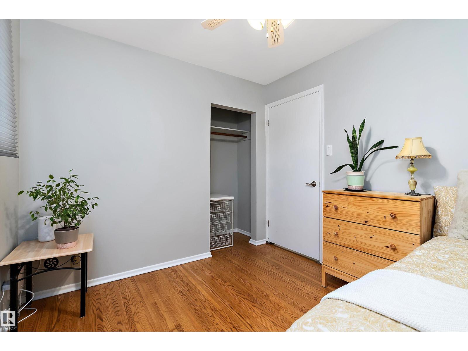 Photo 4 of 5207 47 Av, Leduc AB
