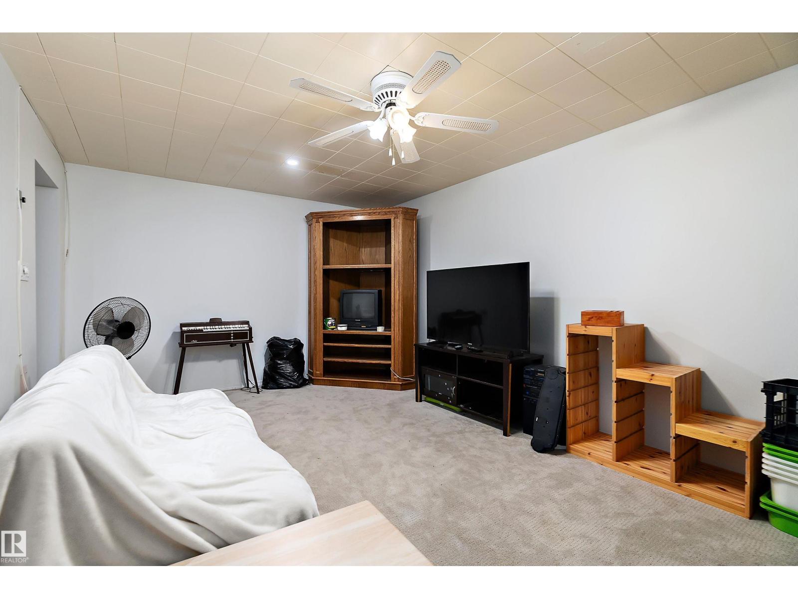 Photo 21 of 5207 47 Av, Leduc AB
