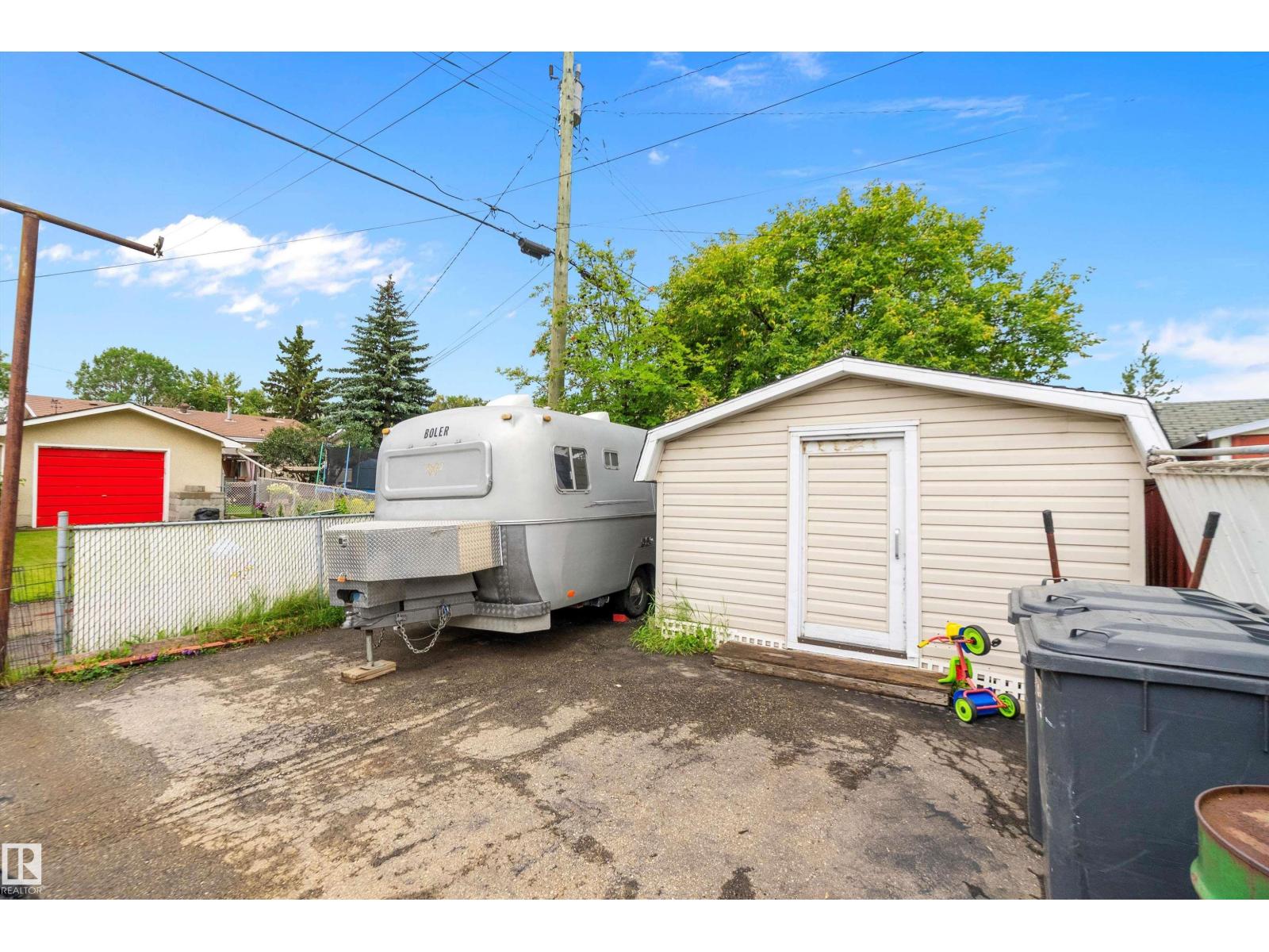 Photo 31 of 5207 47 Av, Leduc AB