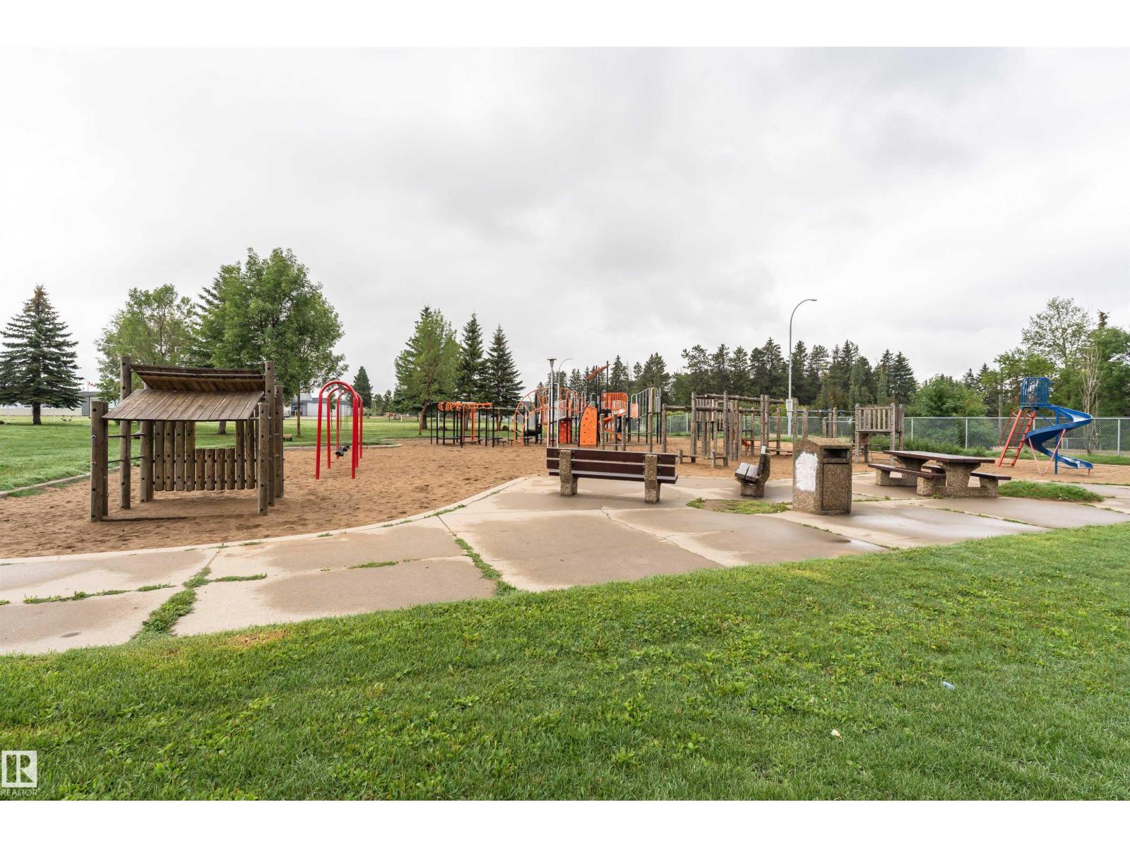 Photo 62 of 139 63 St Sw, Edmonton AB