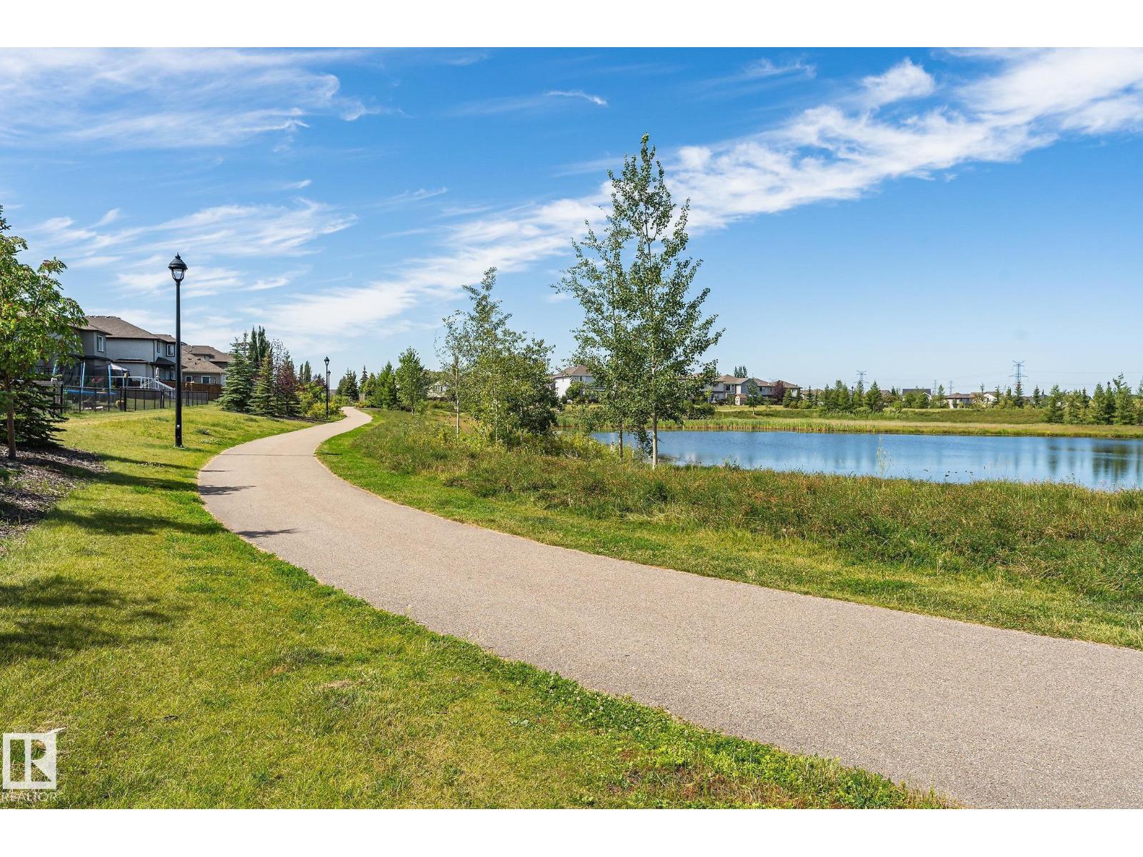 Photo 63 of 139 63 St Sw, Edmonton AB
