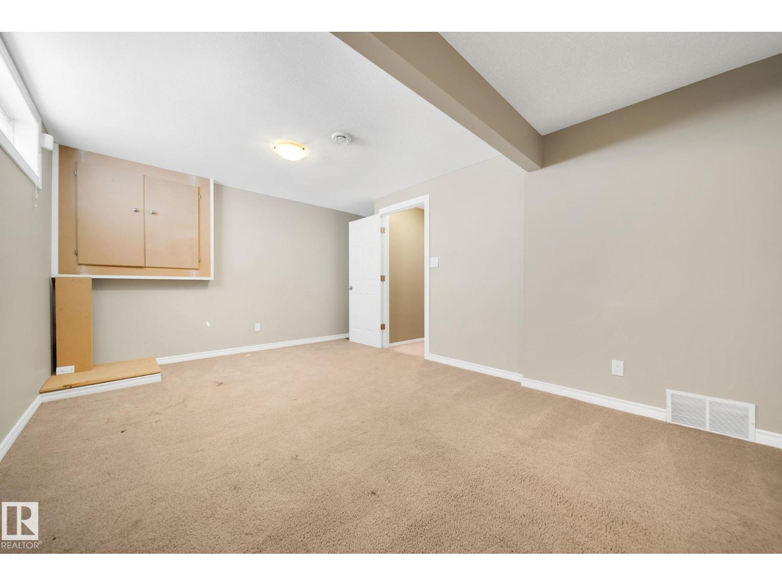 Photo 36 of 9 4 Fraser Dr, St Albert AB