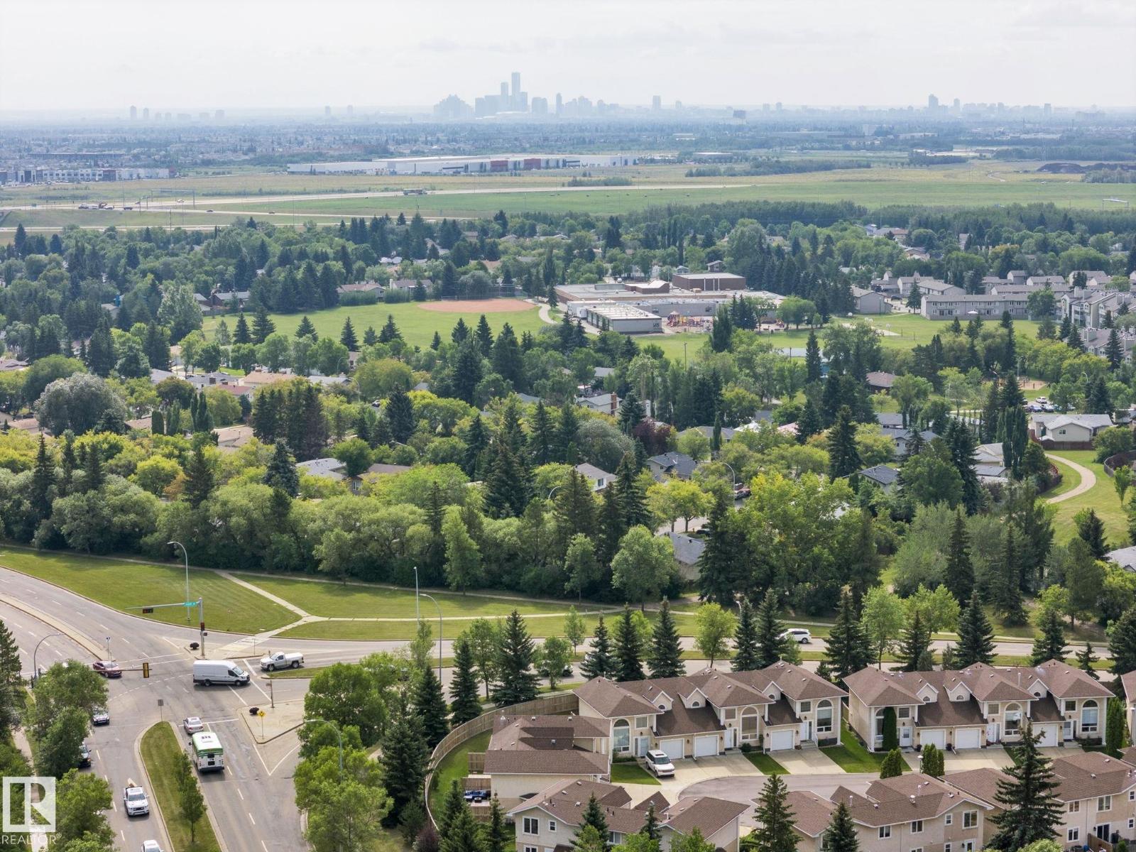 Photo 70 of 9 4 Fraser Dr, St Albert AB