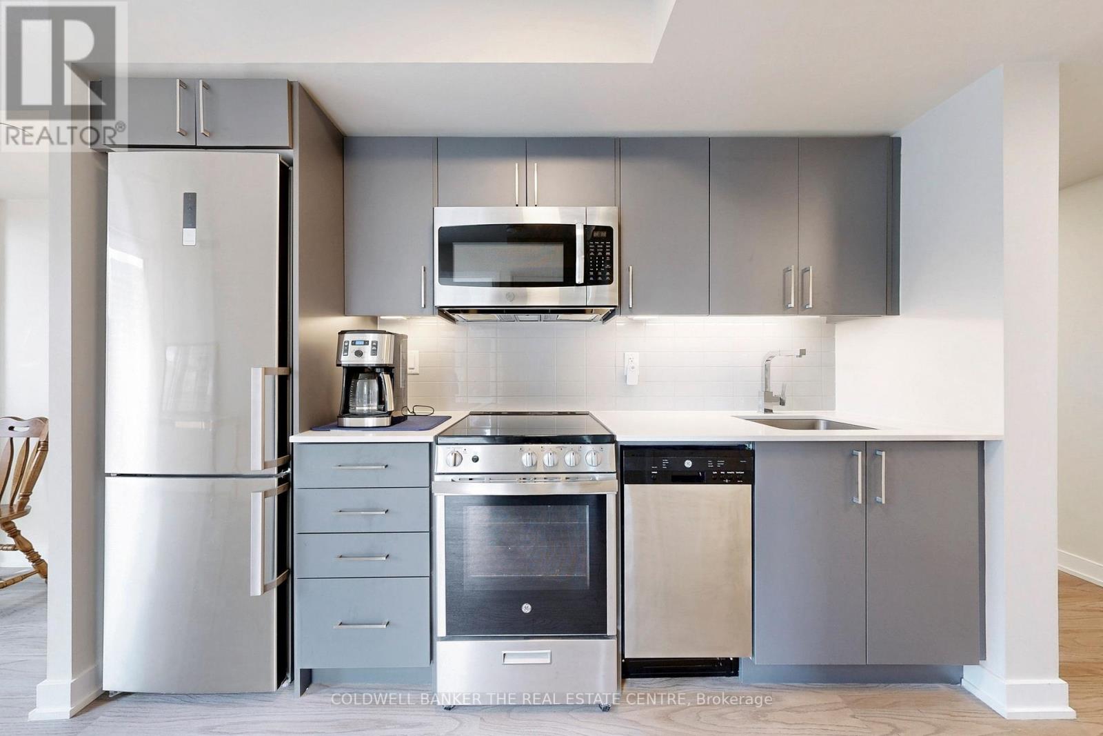 Photo 3 of 603 38 Monte Kwinter Crt Court, Toronto ON