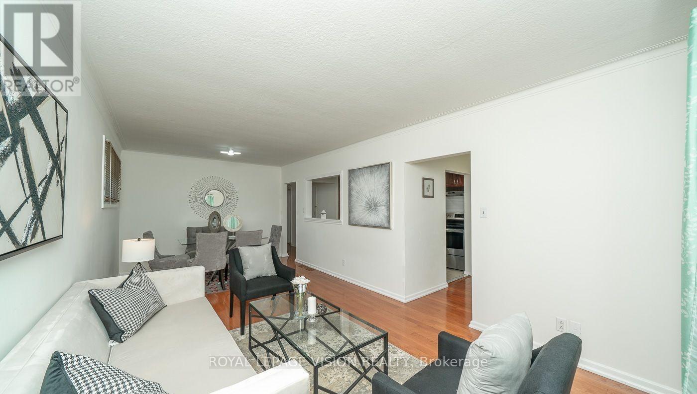 Photo 10 of 17 Savarin Street, Toronto ON