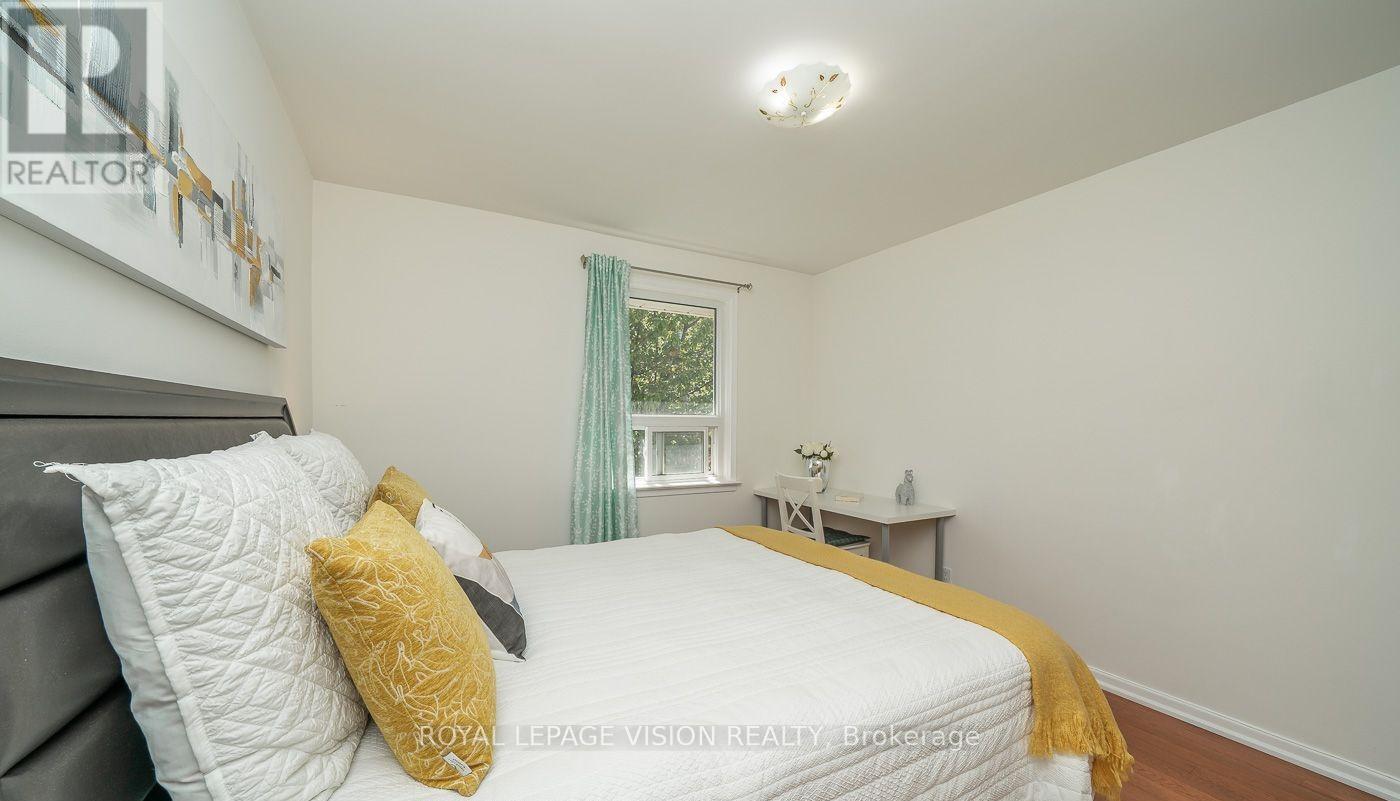 Photo 11 of 17 Savarin Street, Toronto ON