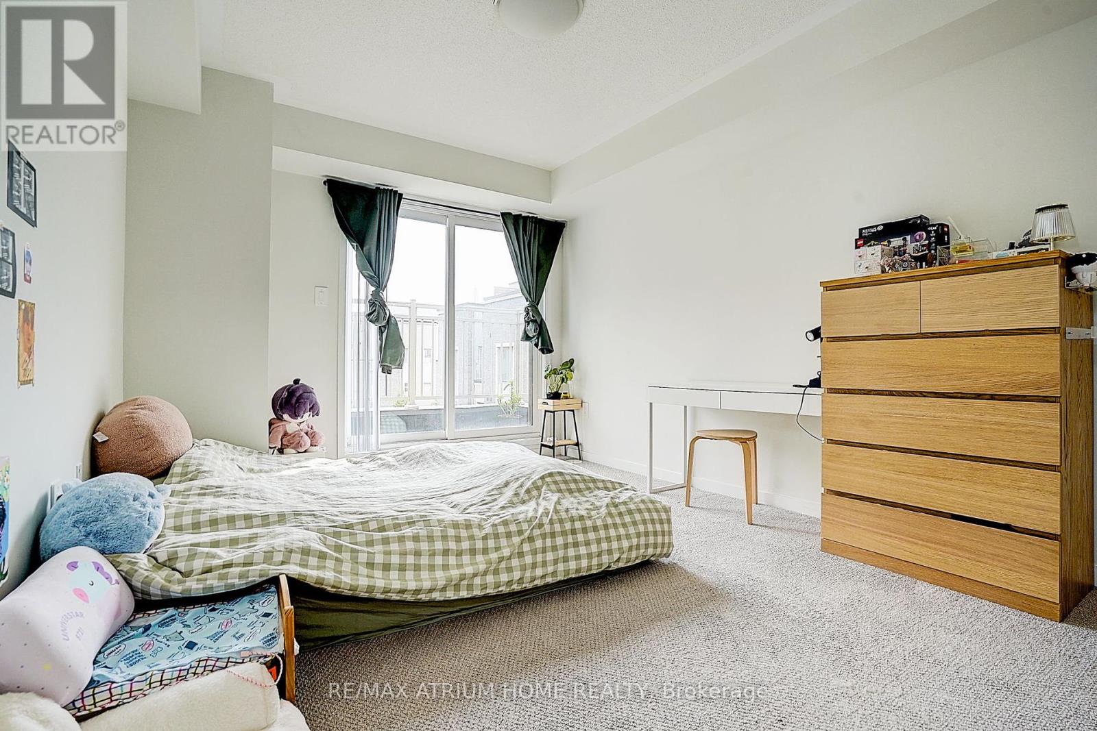 Photo 22 of 14 11 Honeycrisp Crescent, Vaughan ON